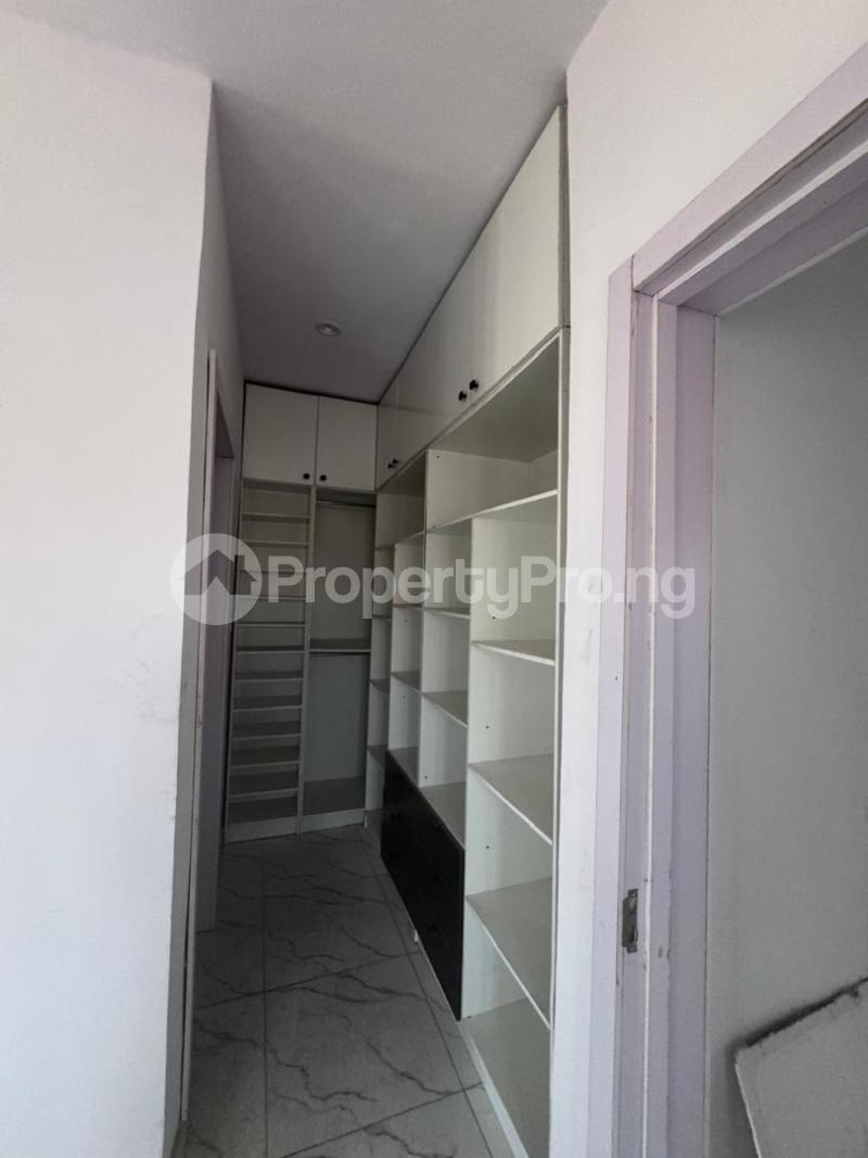 4 bedroom House for sale Platinum Way Ikate Lekki Lagos