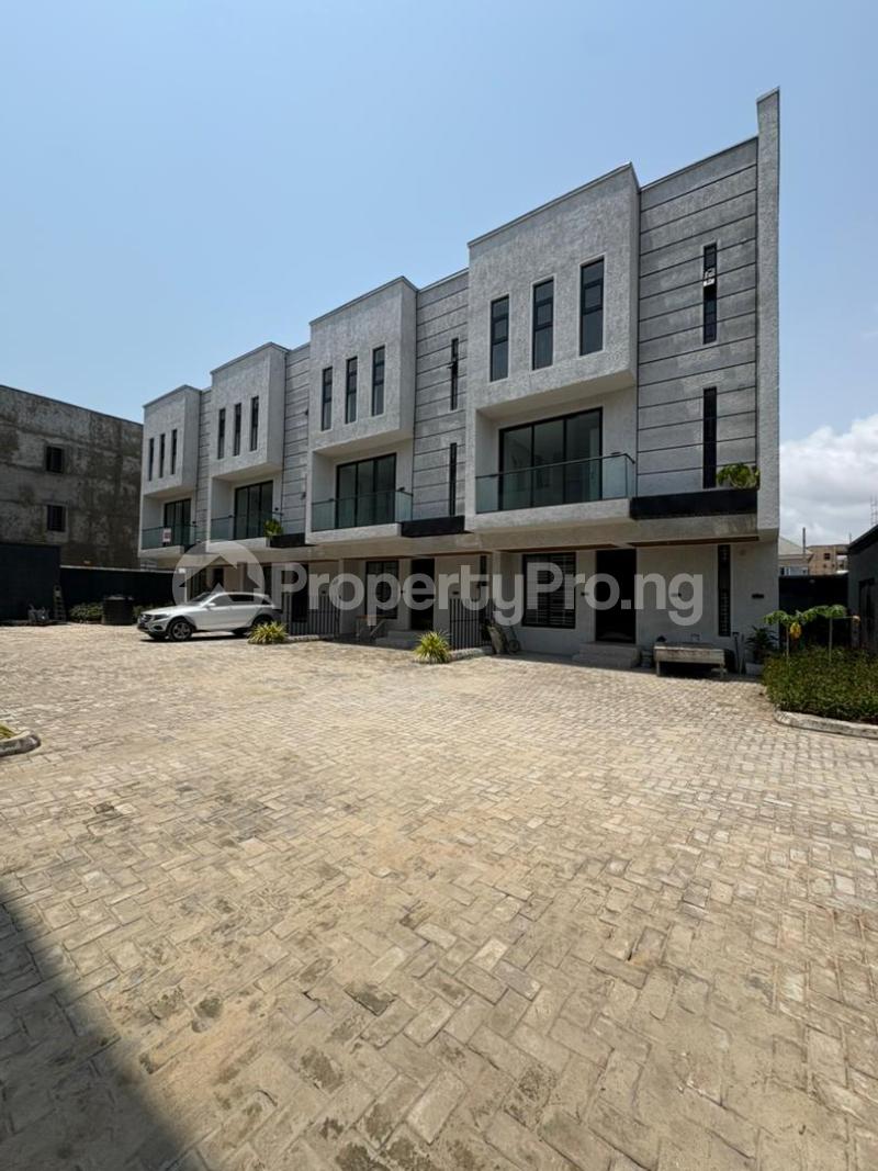 4 bedroom House for sale Ikate Lekki Lagos