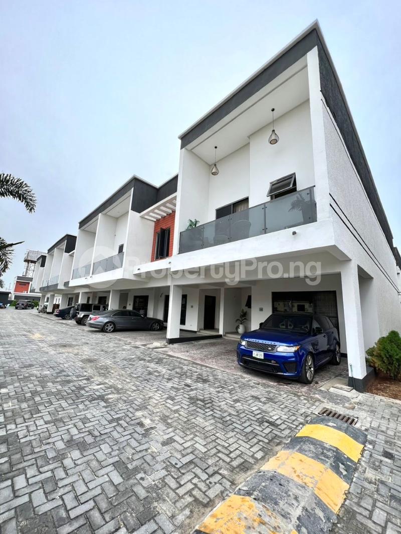 4 bedroom House for sale Ologolo Lekki Lagos