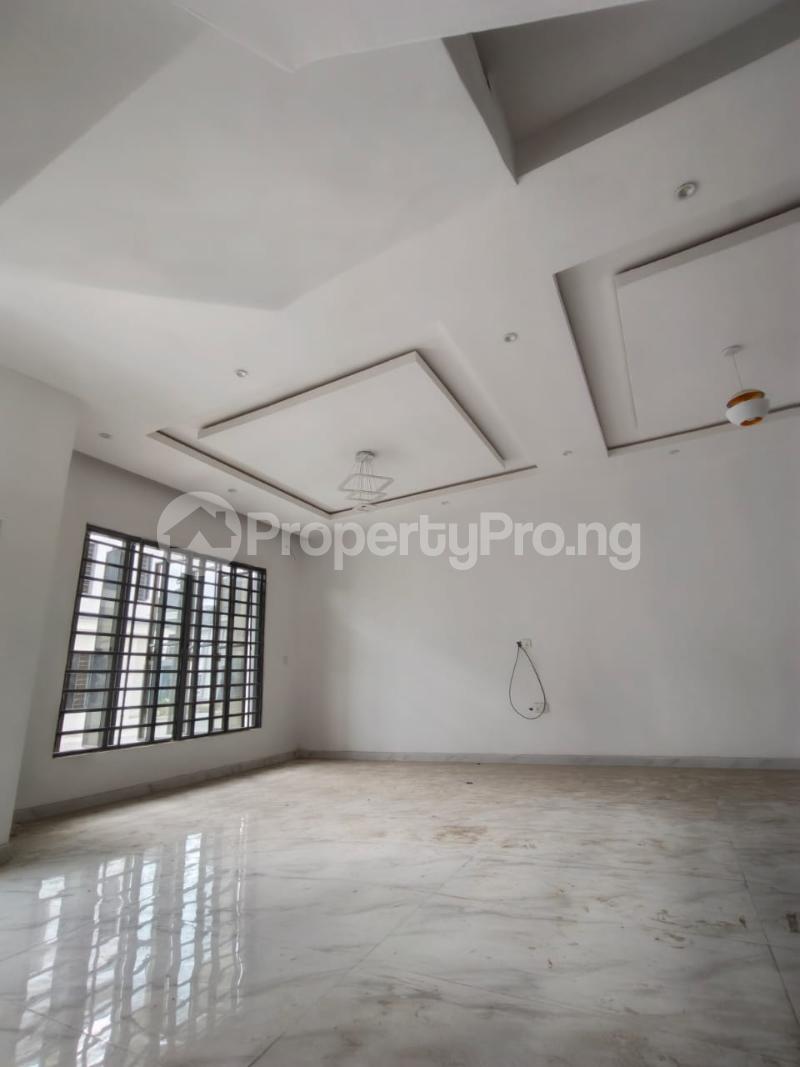 4 bedroom House for rent Abraham Adesanya Abraham adesanya estate Ajah Lagos