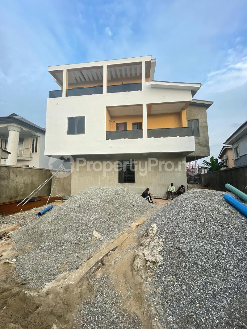 4 bedroom House for sale Surulere Lagos