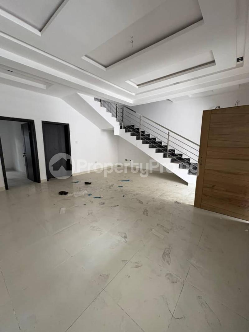 4 bedroom House for rent Ologolo Lekki Lagos