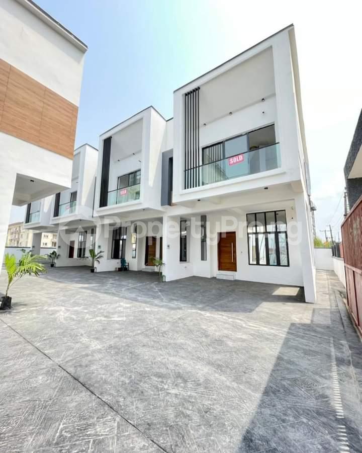 4 bedroom House for sale Ologolo Lekki Lagos