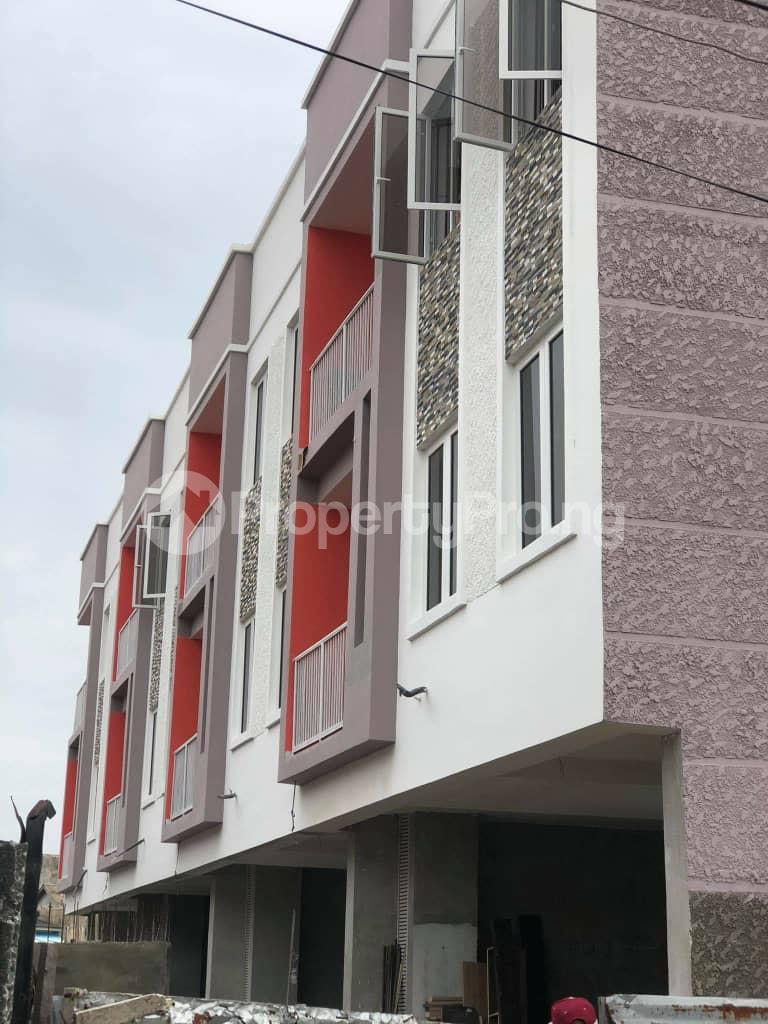 4 bedroom Flat / Apartment for sale Amadasun Igbo-efon Lekki Lagos