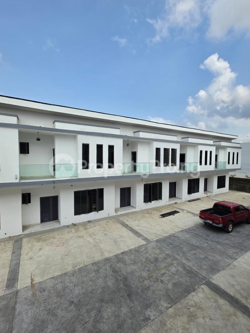 4 bedroom House for sale Ogombo Road, Ajah Lagos