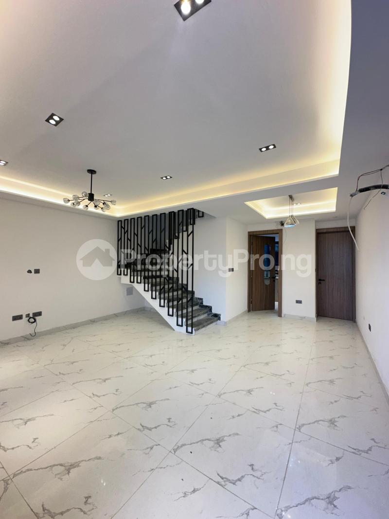 4 bedroom House for sale Ogudu GRA Ogudu Lagos