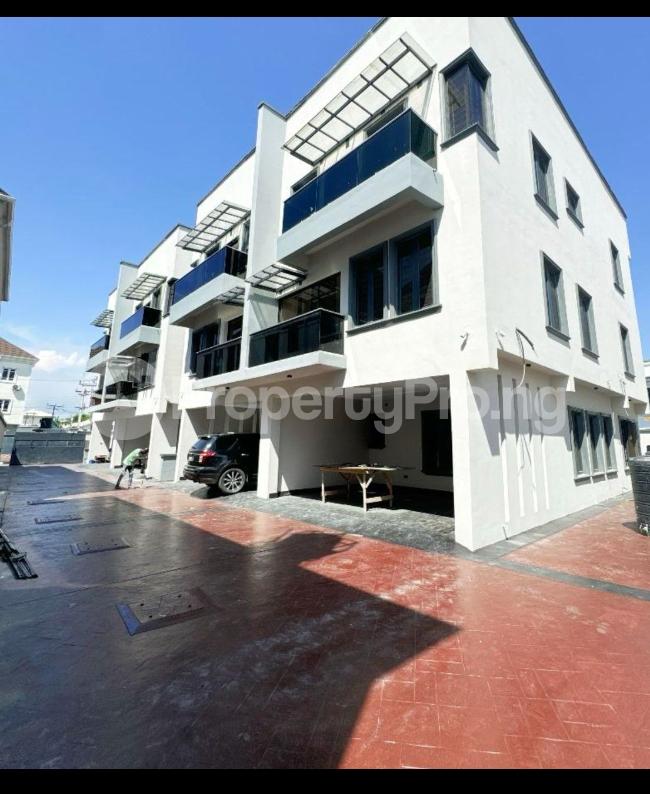 4 bedroom House for sale Platinum Way Jakande First Gate Lekki Lagos