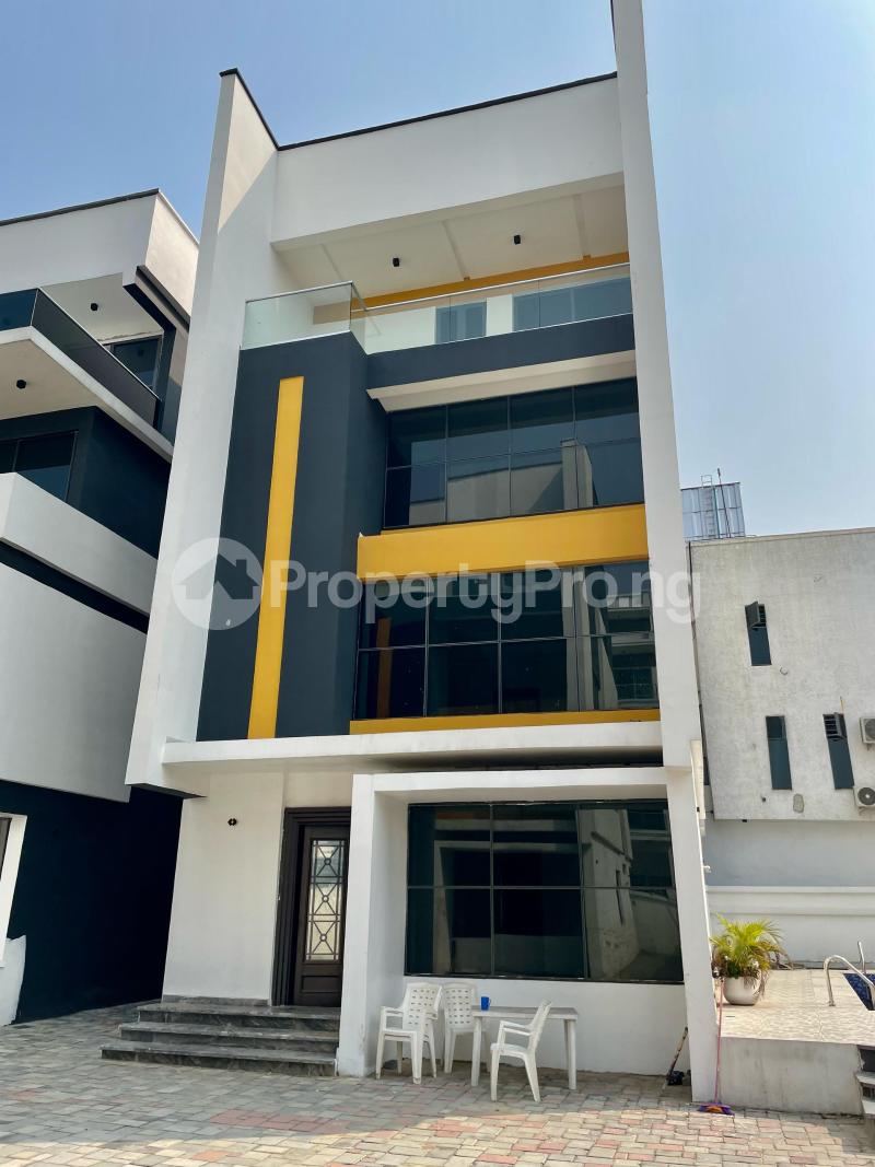 4 bedroom House for sale Chevy View Estate, chevron Lekki Lagos