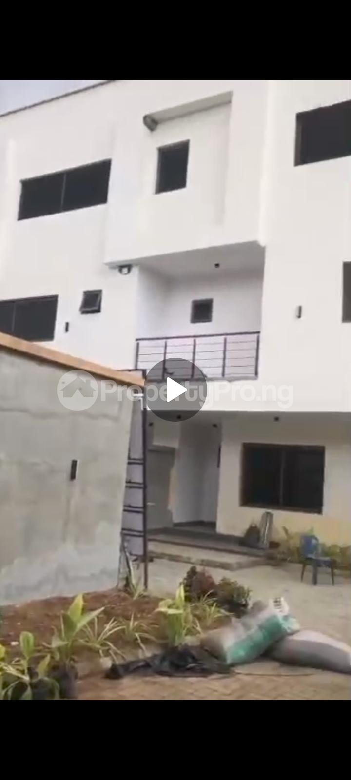 4 bedroom House for sale Ilupeju Lagos