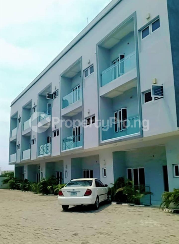 4 bedroom House for rent Mobil Road Ilaje Ajah Lagos