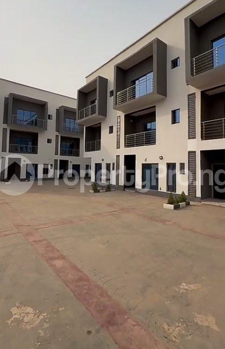 4 bedroom House for rent Gaduwa Abuja