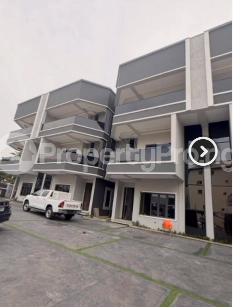 4 bedroom House for sale  Utako Abuja