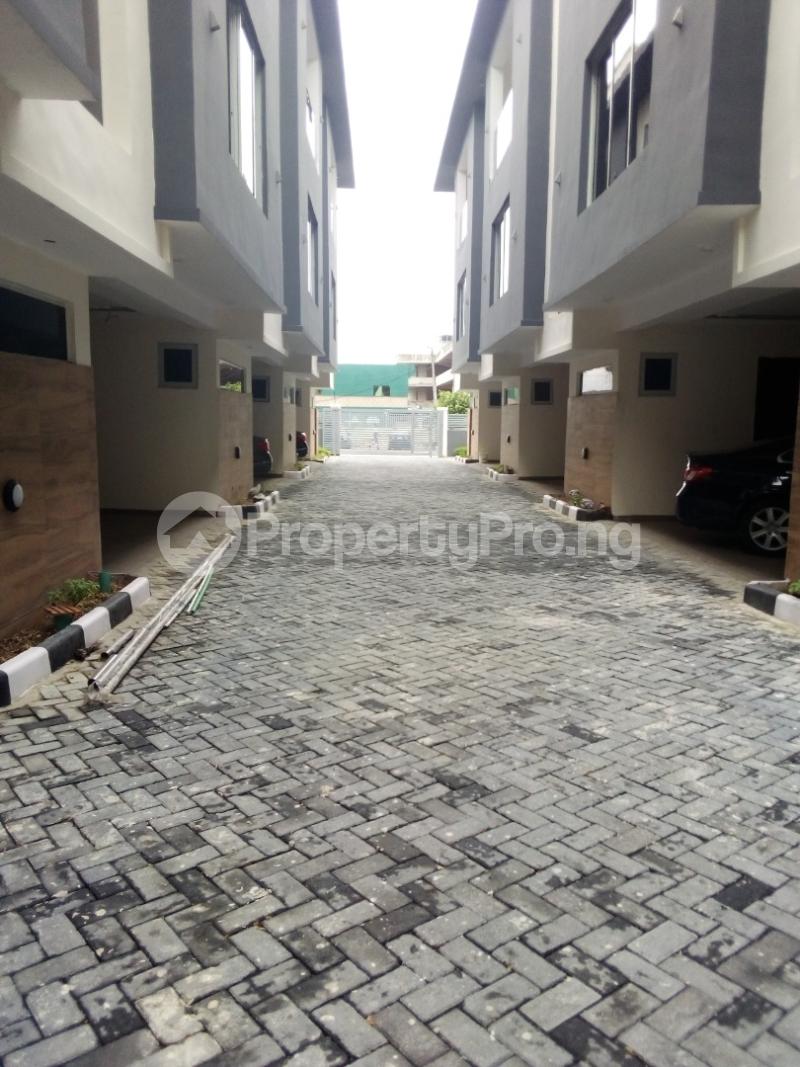 4 bedroom House for sale Off Adeola Odeku Adeola Odeku Victoria Island Lagos