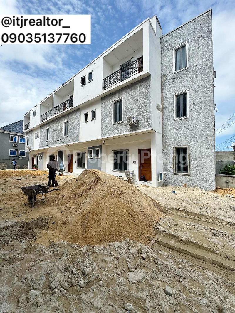 4 bedroom House for sale Ologolo Lekki Lagos