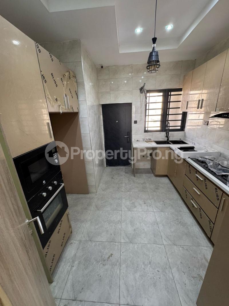 4 bedroom House for rent Ikate Lekki Lagos