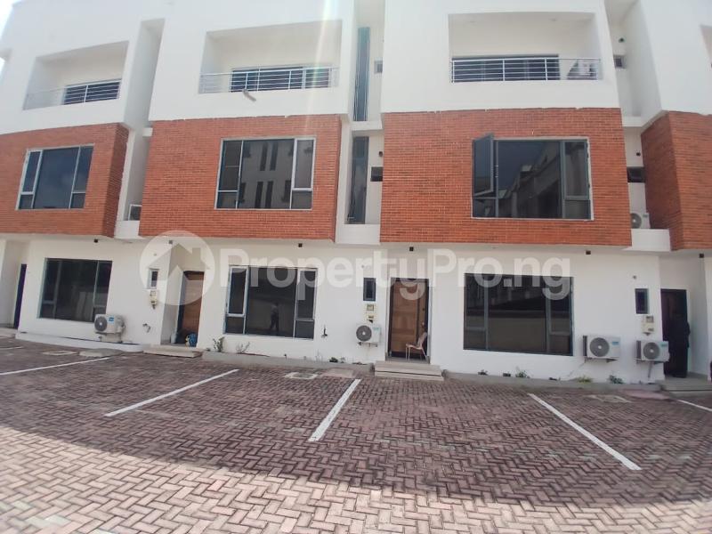 4 bedroom House for rent Periwinkle Estate Lekki Lagos