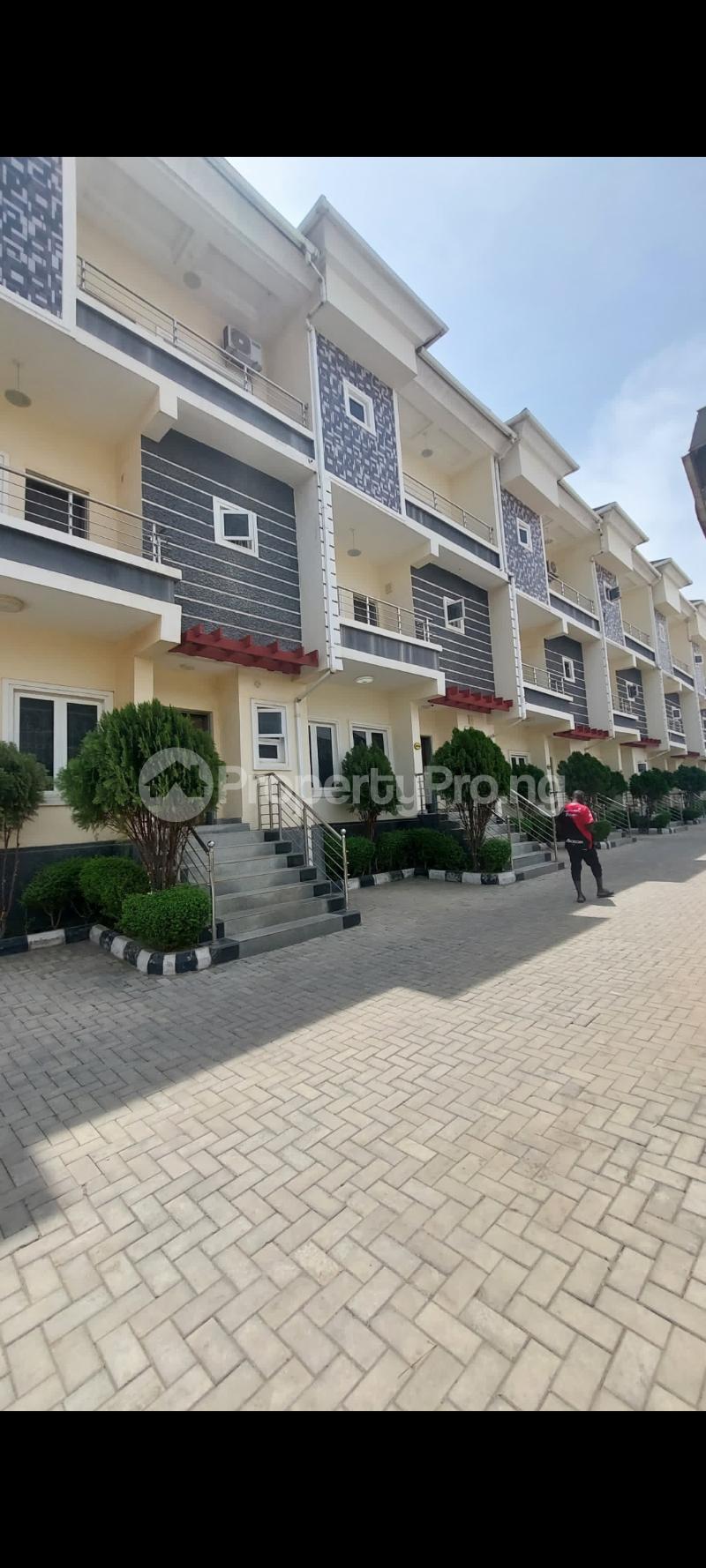 4 bedroom House for sale Guzape Abuja