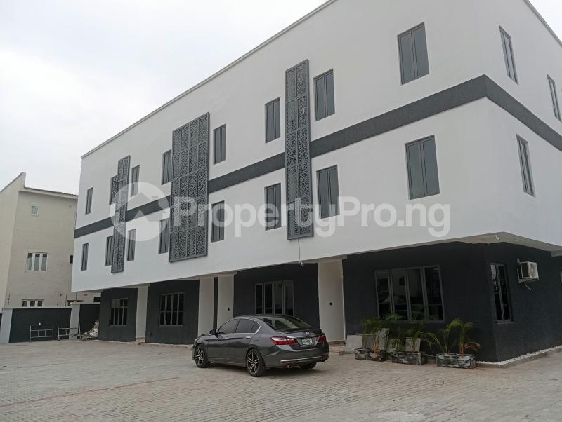 4 bedroom House for sale Jahi Tarred Road ( By Shafa Filling Station) Jahi Abuja