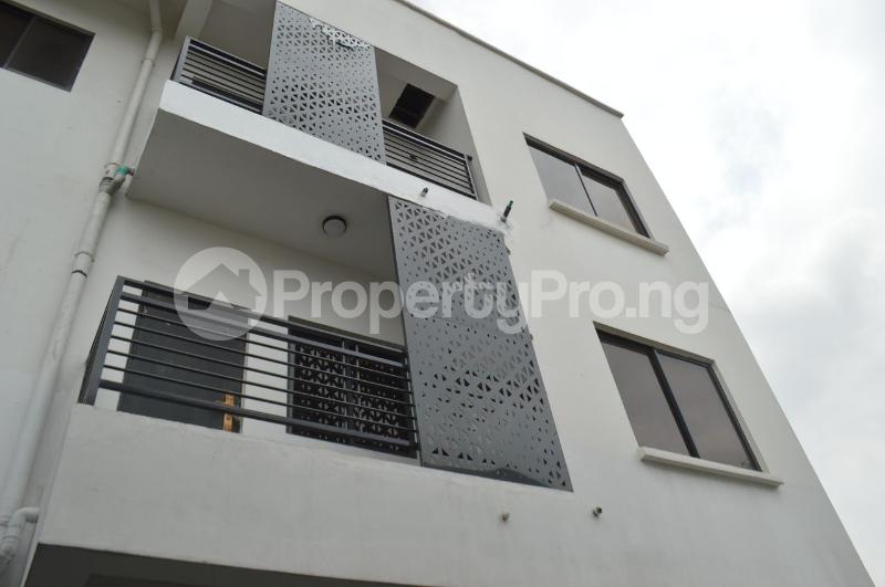4 bedroom House for rent Surulere Lagos