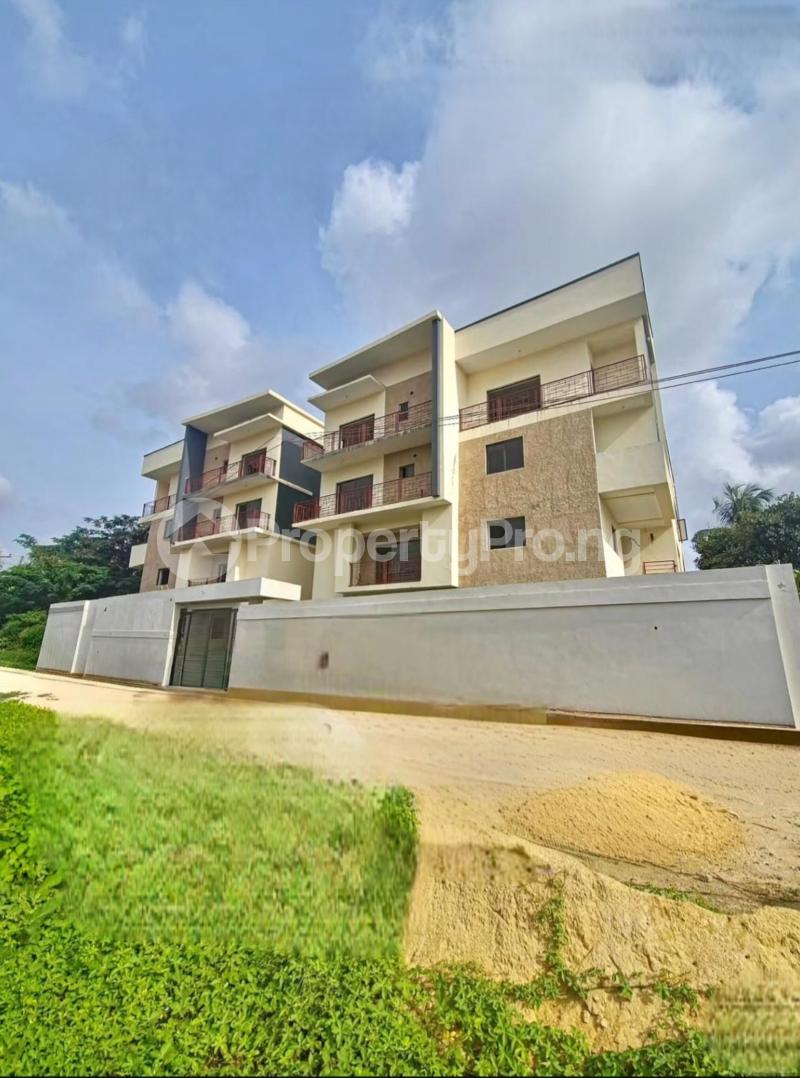 4 bedroom House for sale Obanikoro Shomolu Lagos