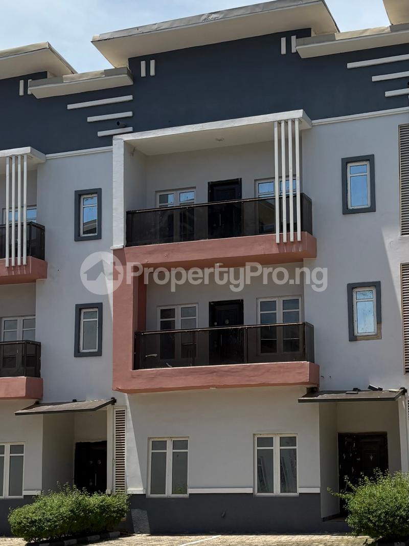 4 bedroom House for sale Life Camp Abuja