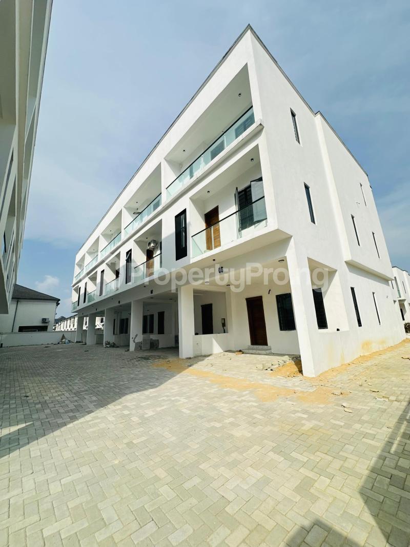 4 bedroom House for sale Orchid Lekki Lagos