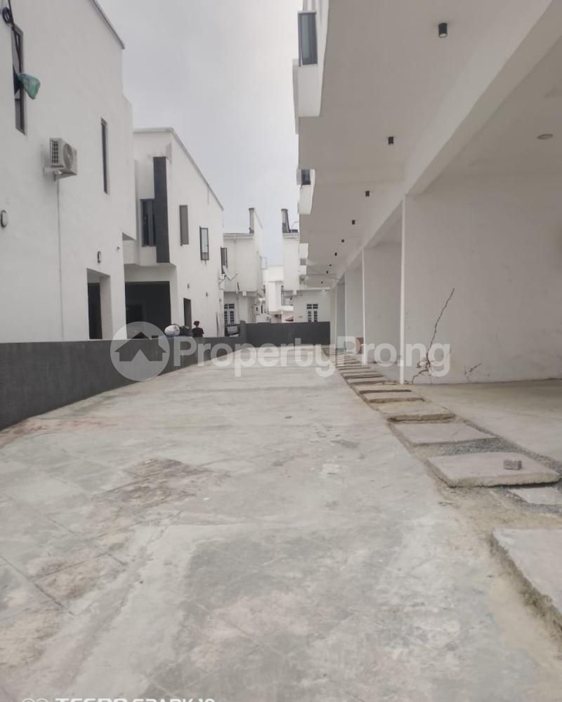 4 bedroom House for rent Conservation Road Lekki Lagos chevron Lekki Lagos