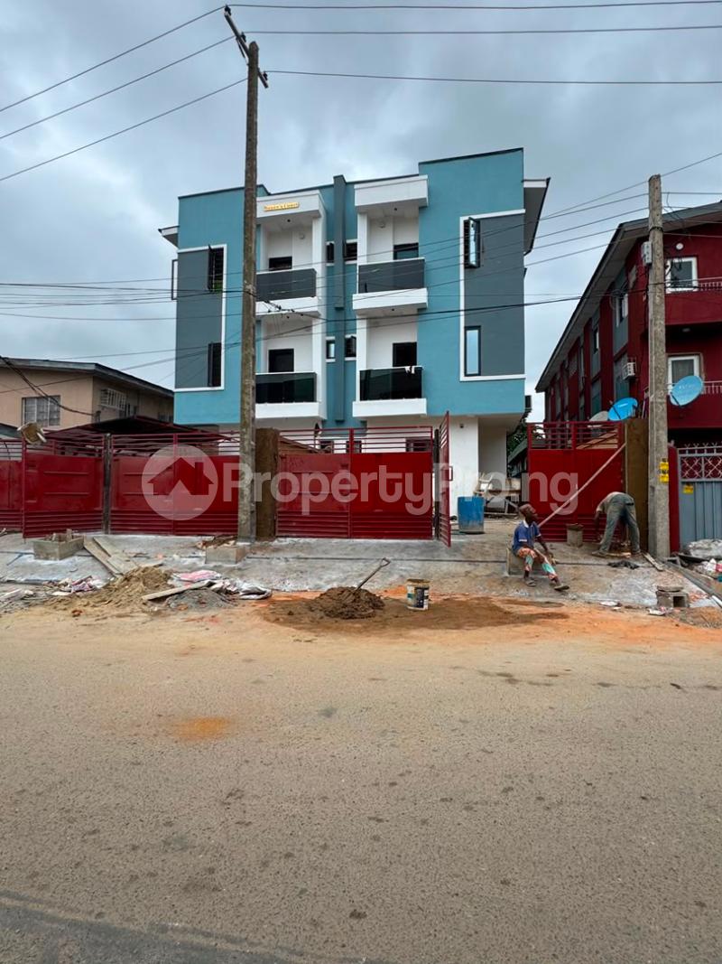 4 bedroom House for sale Gbagada Lagos