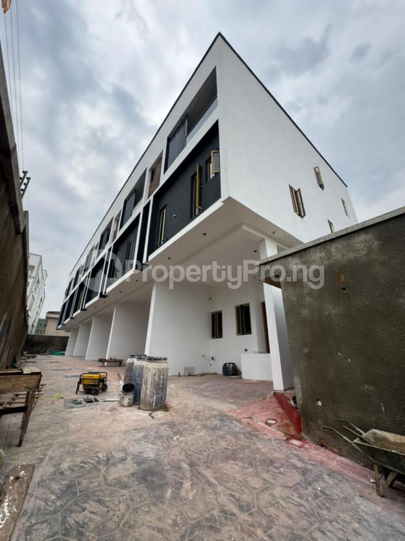 4 bedroom House for sale Maryland Lagos