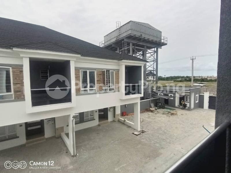 4 bedroom House for sale Orchid Road Lekki Lagos