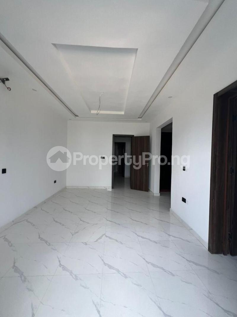 4 bedroom House for sale Scheme 2 Abraham adesanya estate Ajah Lagos