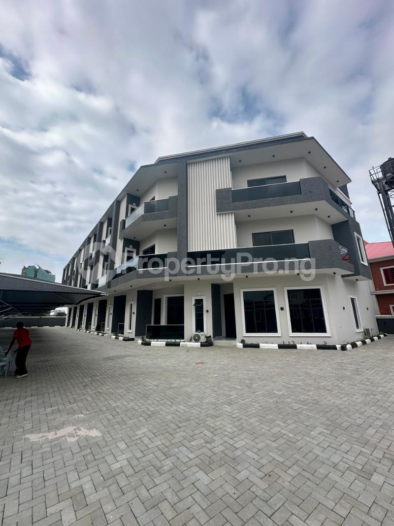 4 bedroom House for rent ONIRU Victoria Island Lagos