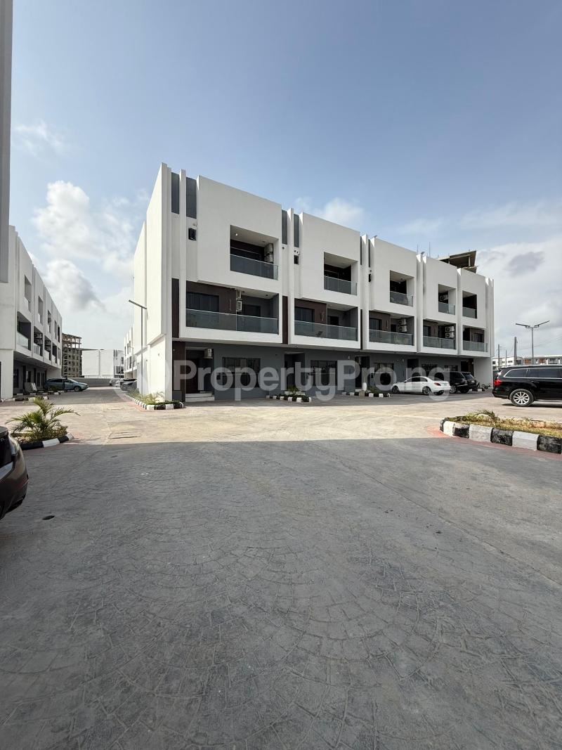 4 bedroom Flat / Apartment for rent Lekki Phase 1 Lekki Lagos