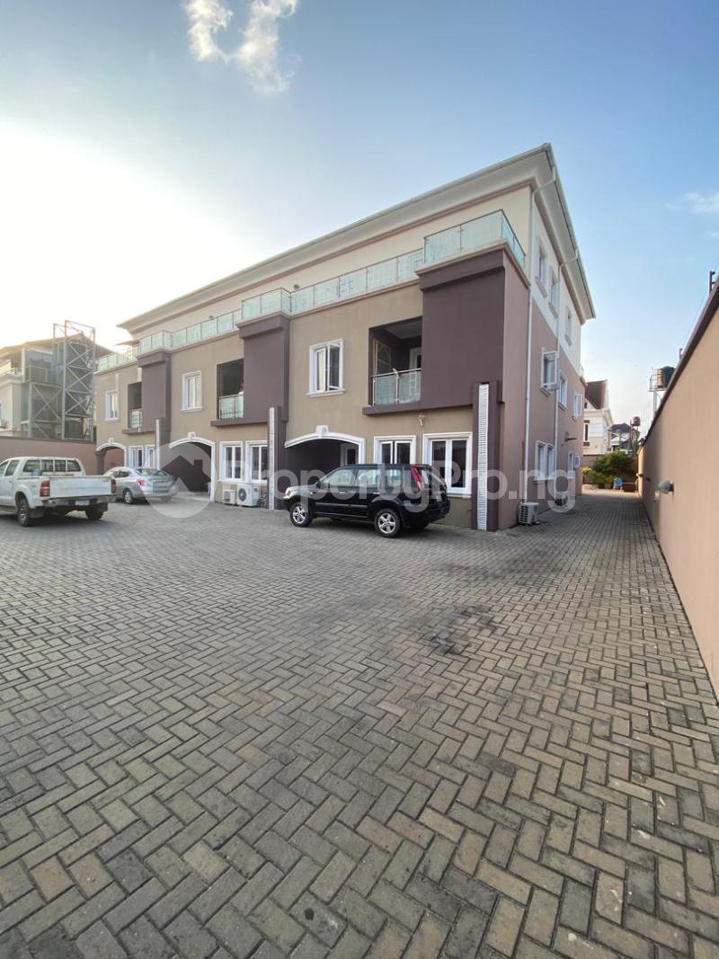 4 bedroom House for sale U3 Estate Lekki Phase 1 Lekki Lagos