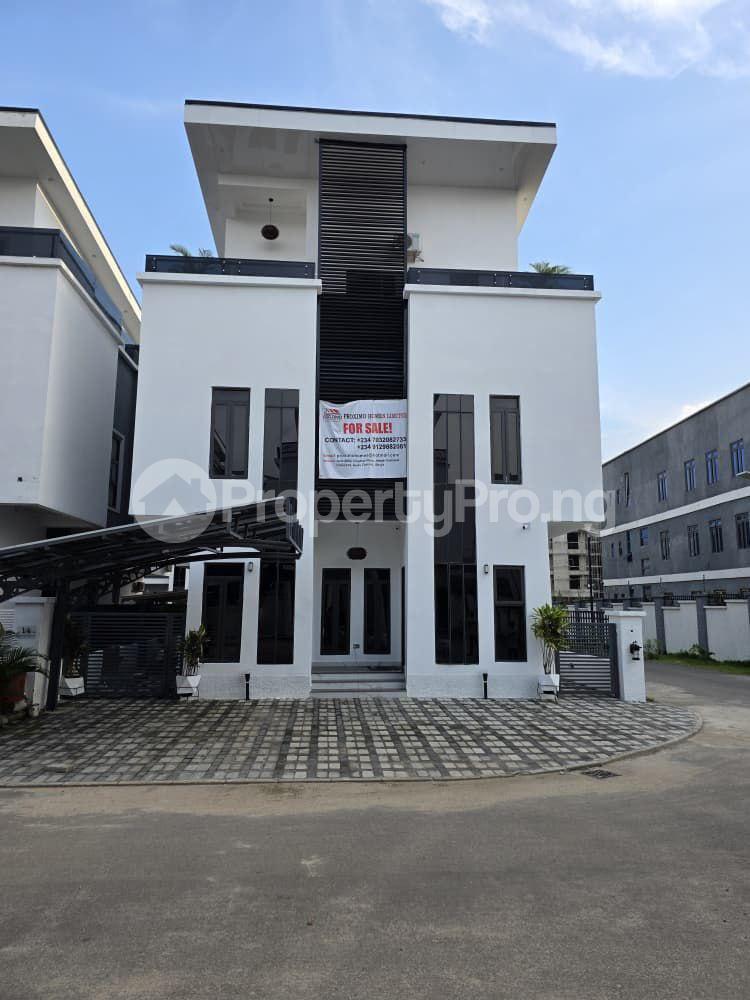 4 bedroom House for sale In An Estate Jahi Abuja