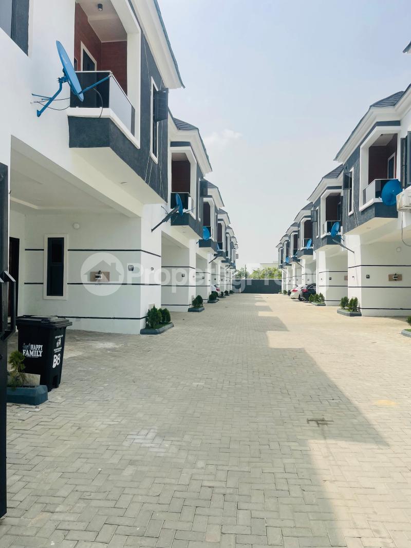 4 bedroom House for sale  Mobil Road Ajah Lagos