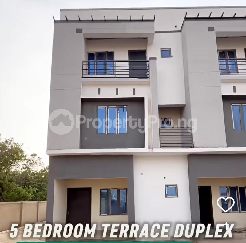 4 bedroom House for sale By Ebeano Supermarket Gaduwa Abuja