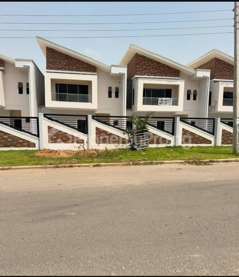 4 bedroom House for rent Gilmore Jahi Abuja