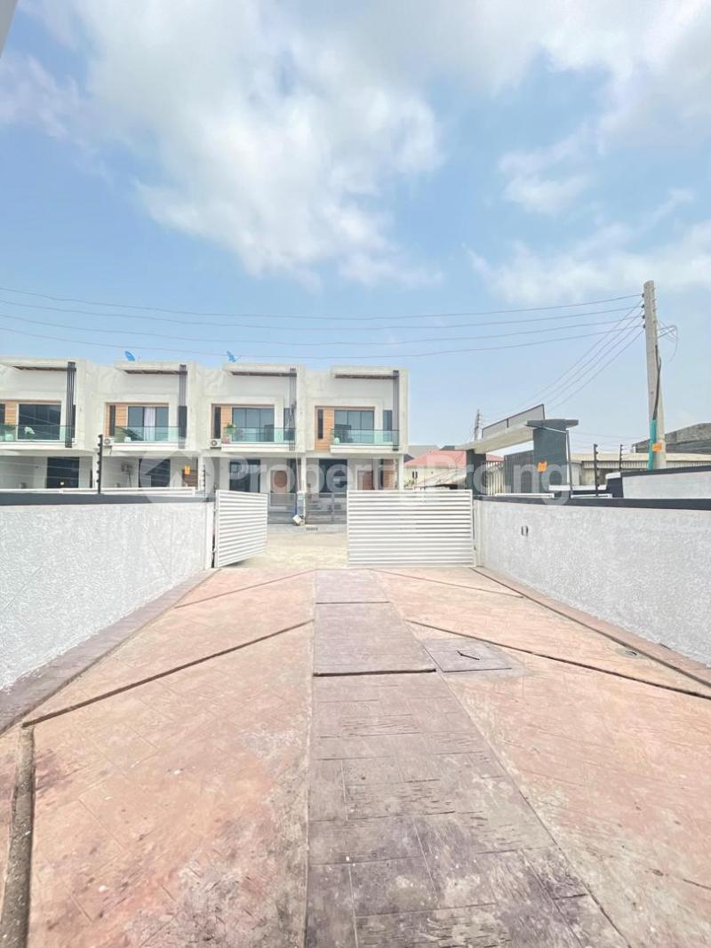 4 bedroom House for sale Ikota Lekki Lagos