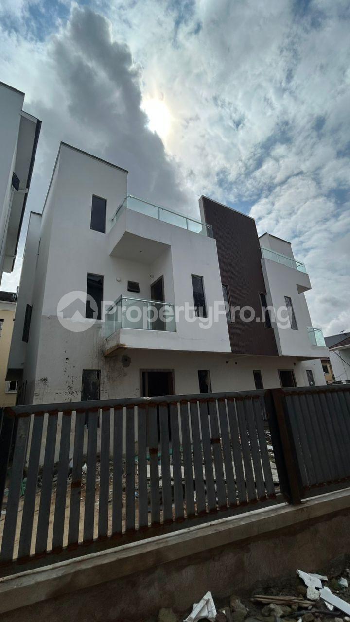 4 bedroom House for sale Millenuim/UPS Gbagada Lagos