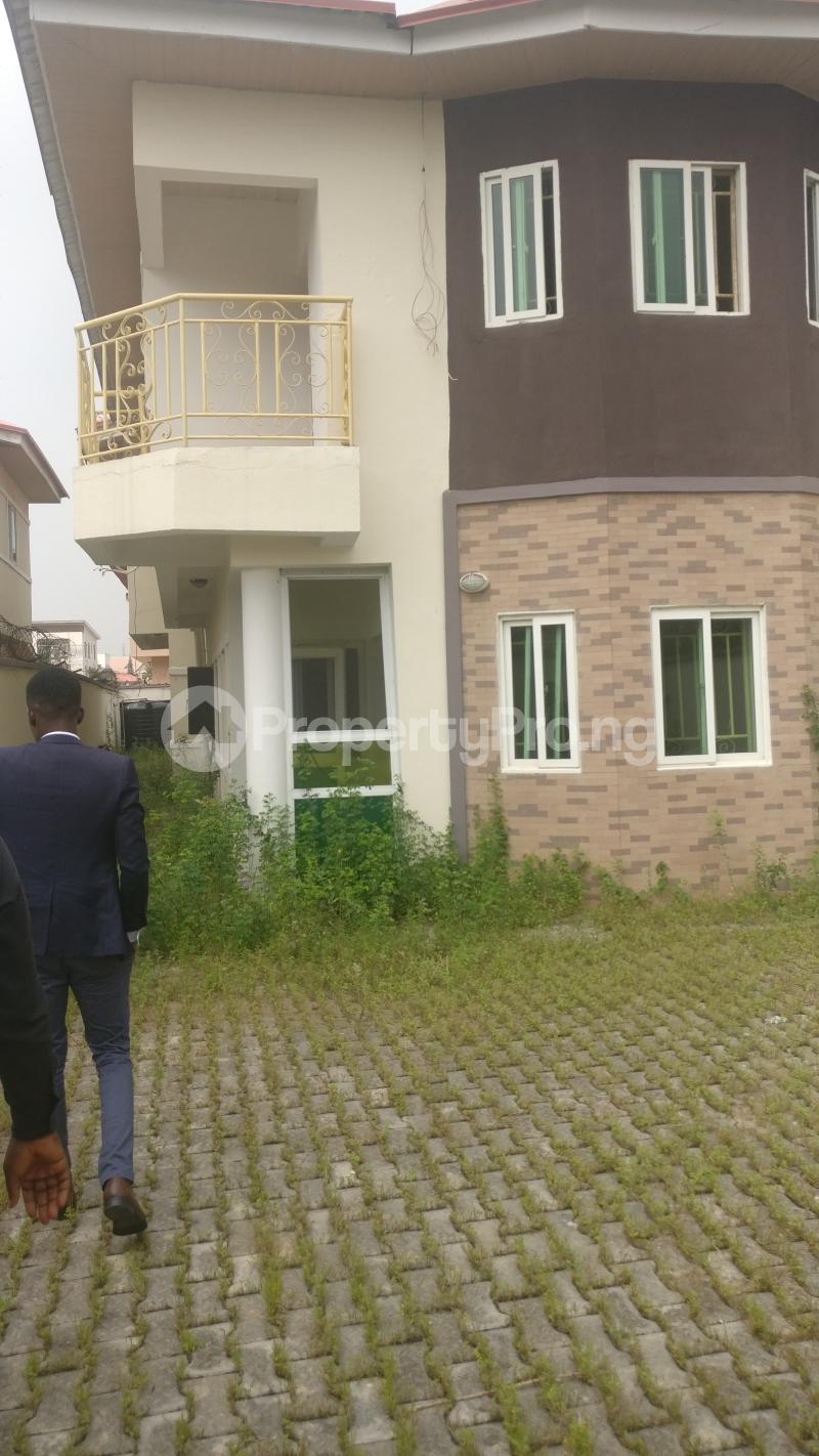 4 bedroom House for rent New Road Igbo-efon Lekki Lagos