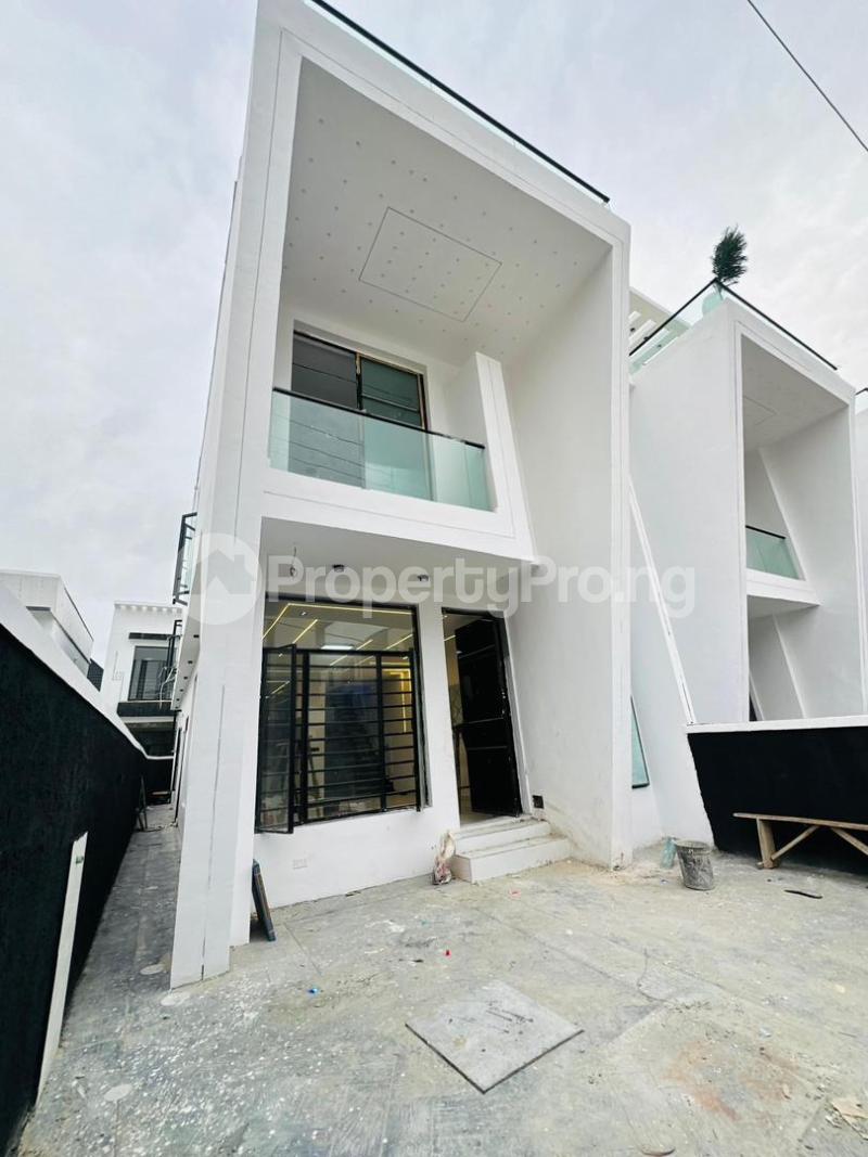 4 bedroom House for rent Mobil Road Ajah Lagos