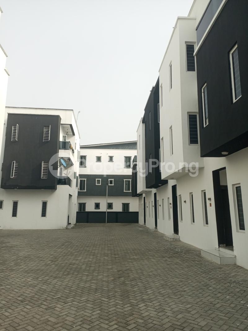 4 bedroom House for sale Mobil Road Ajah Lagos