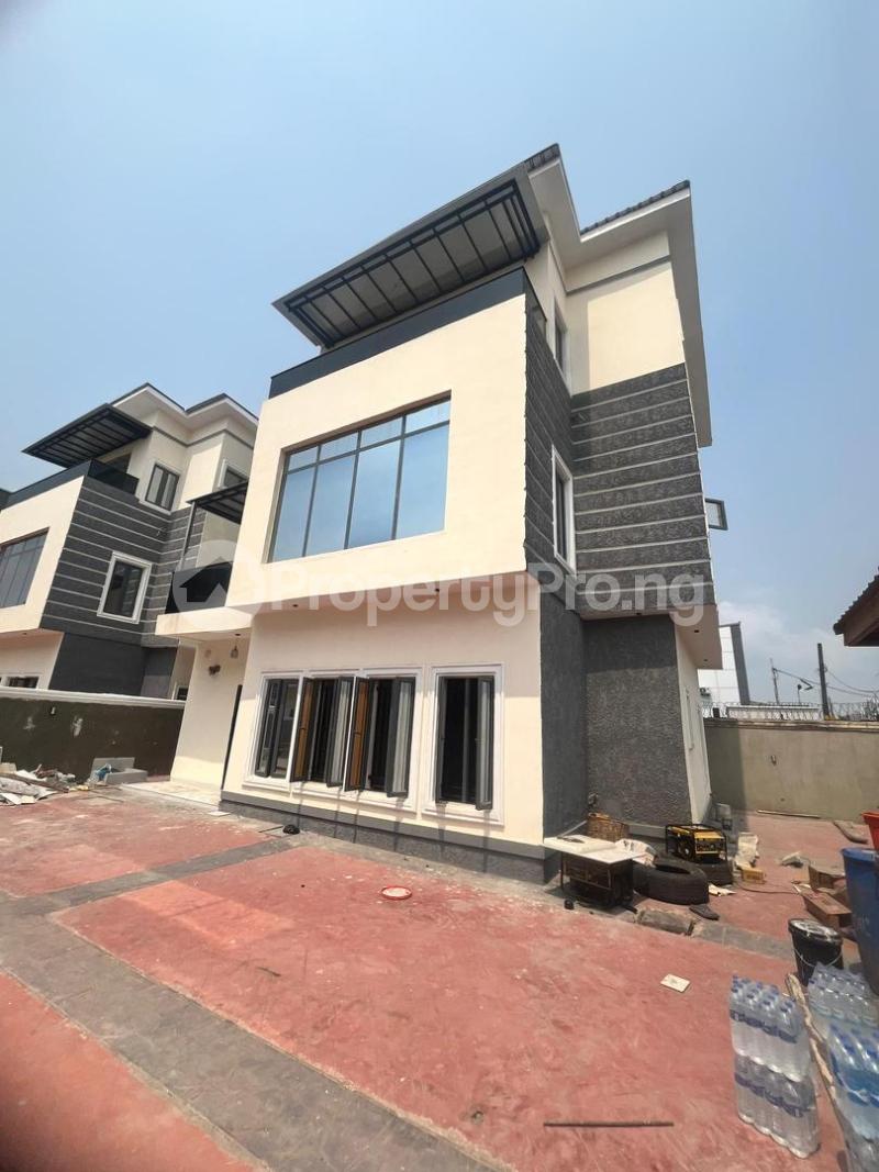 4 bedroom House for sale Jakande Lekki Lagos