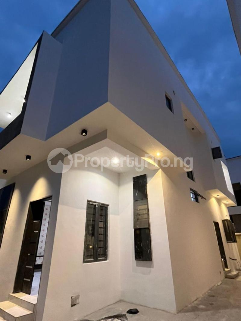 4 bedroom House for sale Alusia, Close To Lbs Ajah Lagos