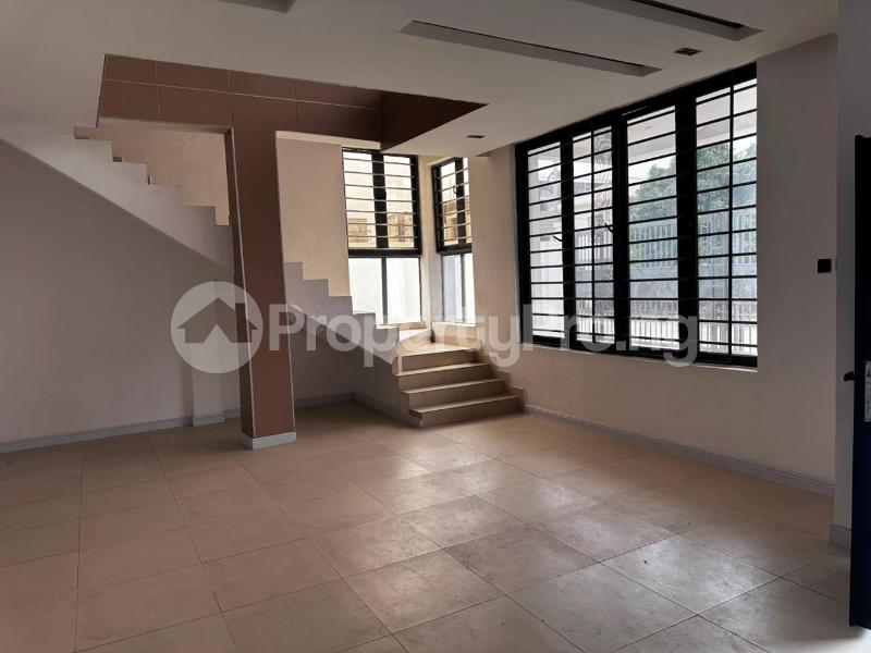 4 bedroom House for rent Spg Road Ologolo Lekki Lagos