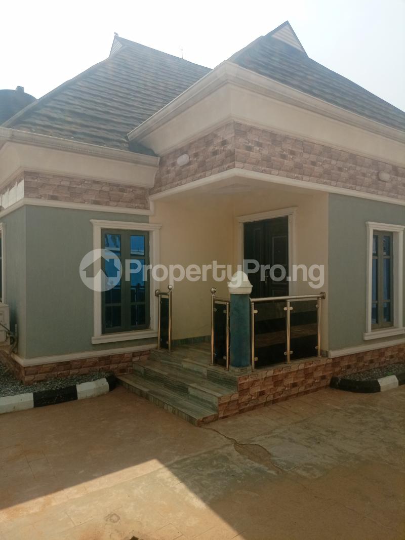 4 bedroom House for shortlet Bakinson Street Liasu Egbe Road Lagos council Egbe/Idimu Lagos