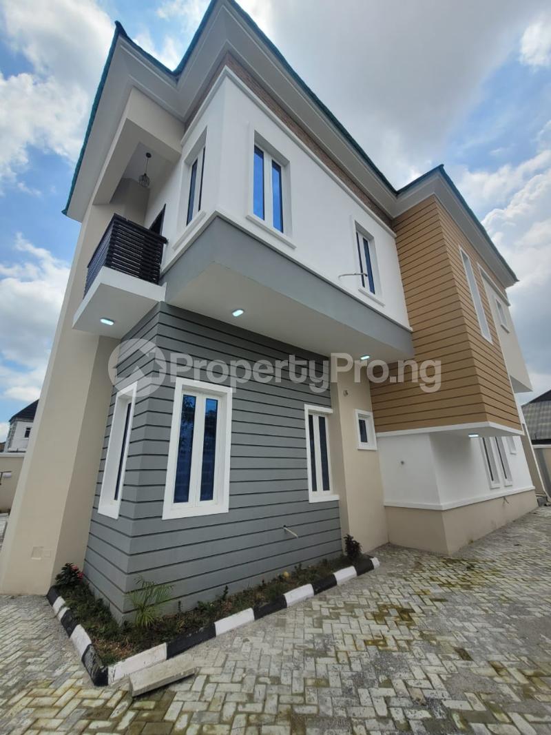 4 bedroom House for sale Ado Quarter's, Oluyole Extension Akala Express Ibadan Oyo