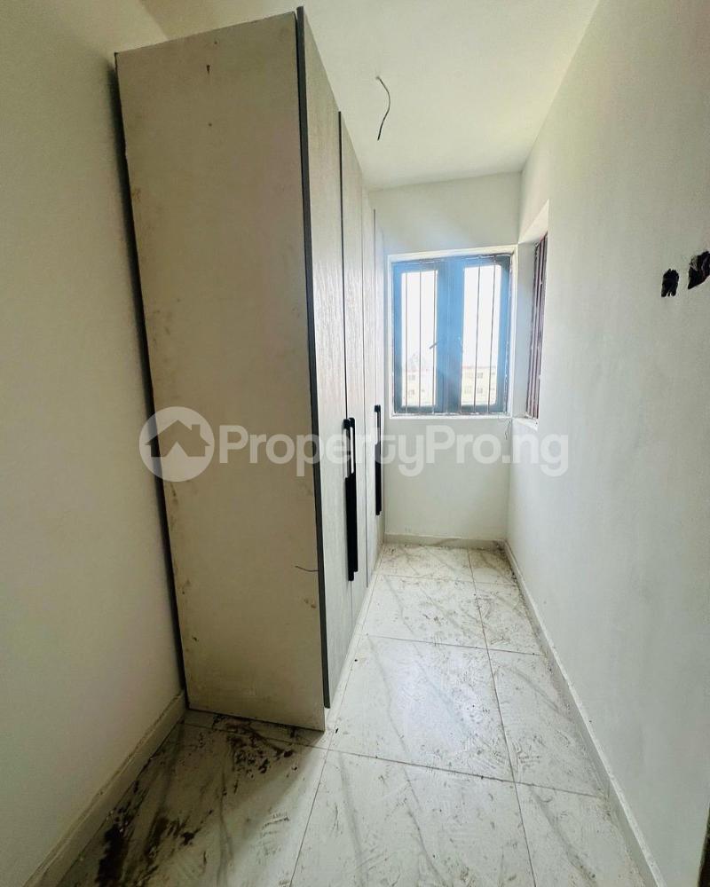 4 bedroom House for sale Obanikoro Shomolu Lagos