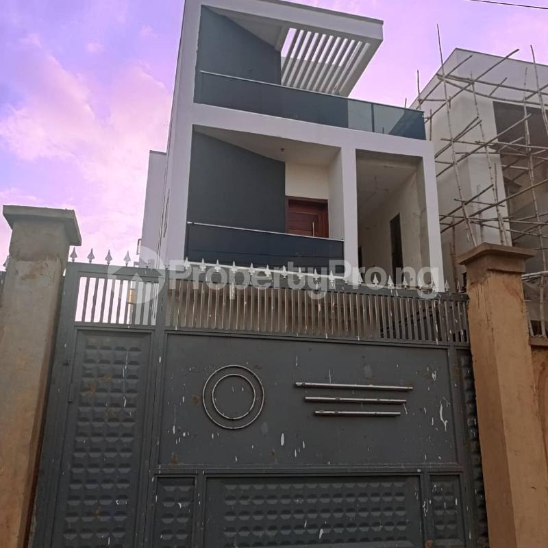 4 bedroom House for sale Medina Estate Medina Gbagada Lagos